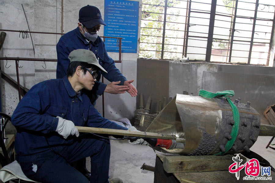 �������:�Ї�����{(di��o)����һ�˄�����[�M�D]