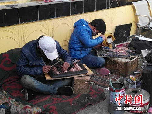 �ڏS����(n��i),������ϯ�ض���,���������y(t��ng)��ˇ,һ�c(di��n)�c(di��n)�ô������еĽ��١����¾W(w��ng)ӛ�� ������ �z