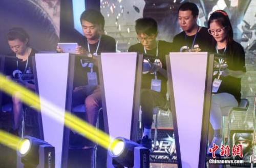 �Y�ψD��������l ���� �z