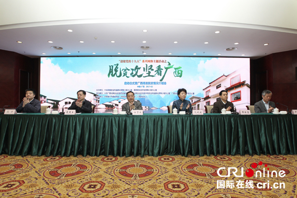 �DƬĬ�J���}