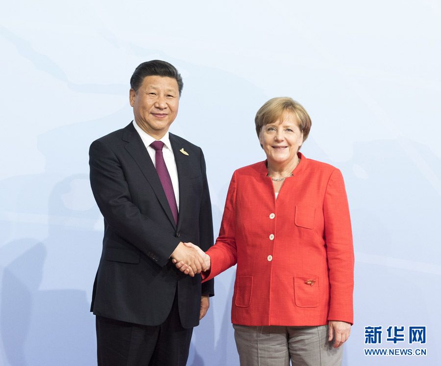 7��7�գ���ʮ�����F(tu��n)�I(l��ng)��(d��o)�˵�ʮ���η��(hu��)�ڵ��h���e�С�������ϯ��(x��)��ƽ��ϯ���l(f��)���}�顶��(ji��n)���_�Ű��ݡ��Ƅ�(d��ng)(li��n)��(d��ng)���L������Ҫ�vԒ���@�Ƿ��(hu��)�_ʼǰ����(x��)��ƽ�ܵ�������Ĭ�ˠ�ӭ�ӡ����A��ӛ�� ��W(xu��)�� �z