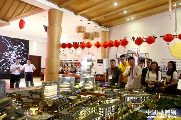 �Ƅ��K�^(q��)���d ����������ȫ��С�����Gɫ����֮·