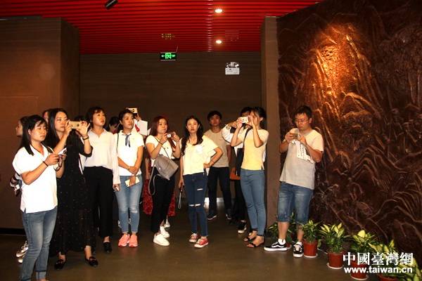 ȫ���Wýӛ�߅��L����ʥ�� ���ܿ�Խ�r�յľ���ɽ����