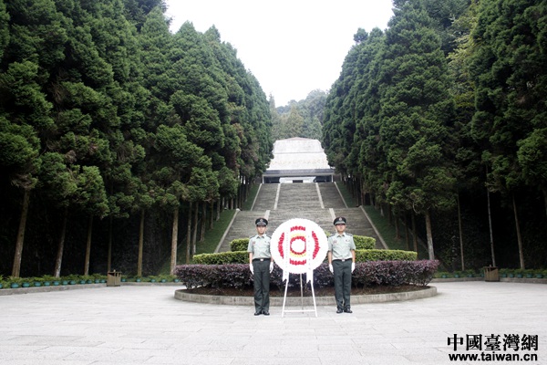 ȫ���Wýӛ�߅��L����ʥ�� ���ܿ�Խ�r�յľ���ɽ����