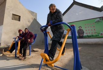 ��M����Ռ�����������������^��