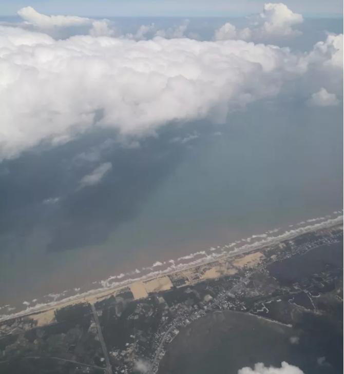 ���L��һ��:��(x��)��ϯæ��ҹ��11�c(di��n)�ŻؾƵ�