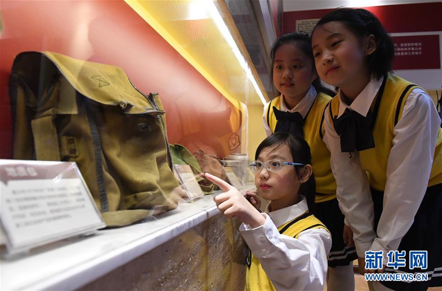 ����������1���S�������M���E�����������ό�����