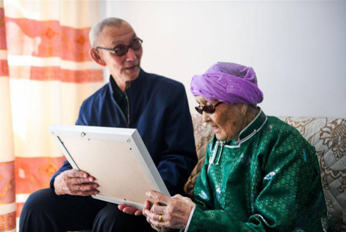 �ؑ�����(x��)��ƽ����ӛ�����ҕr(sh��)���龰�����������˺��ϰ鶼�y�ڃ�(n��i)�ĵļ���(d��ng)�����DƬ��Դ�����A�W(w��ng)��