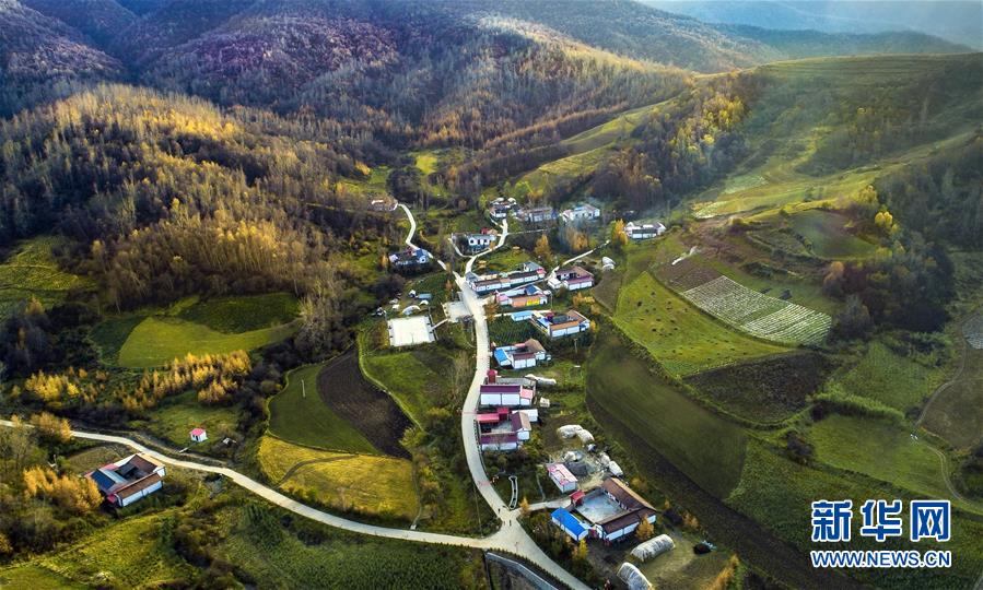 �����Aȫý�^�l�������҂���С������Q��Q��Óؚ���ԡ��D�Ļ��ӣ���1��Óؚ���ɫ