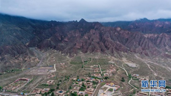 �����Aȫý�^�l�������҂���С������Q��Q��Óؚ���ԡ��D�Ļ��ӣ���6����ԭ�Ͼ`�ŵĹ�â���������ຣ�������ؚ�������Ĺ���