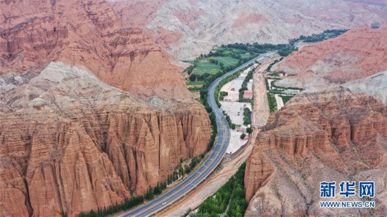 �����Aȫý�^�l�������҂���С������Q��Q��Óؚ���ԡ��D�Ļ��ӣ���8����ԭ�Ͼ`�ŵĹ�â���������ຣ�������ؚ�������Ĺ���