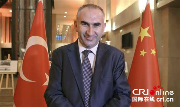 ��������I(y��)�ұ�ʾ����֮�µ��M�������������罛(j��ng)�����зe�O���x