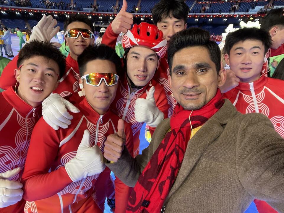 ���ӱ������W���_Ļʽ�ݳ��İͻ�˹̹��W�����҂���΢Ц��Ⱦȫ����_fororder_�DƬ3