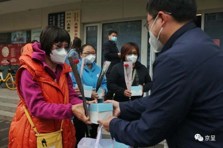 ����ס����������տ옷��