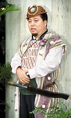 ǰ���M�h������ί�������_��������C��Ůͯ(�D)