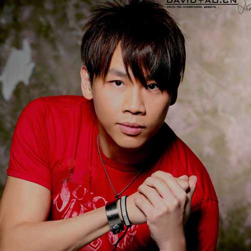 �Ն����չ�����Ӎ������Ȧ��Ů����׳ɻ�