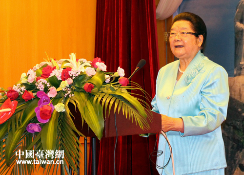 ���{Փ���۽��ɰ���������L�c�� �����P����һ��