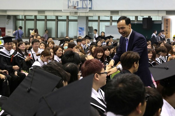 ��������ϯ���I(y��)��Y�������W����ǧ�f��Ҫ����