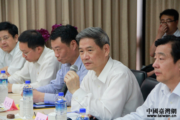 �r�����ɰ��Pϵ����־܊���L�±��оS��ң����c�_����С��I����Մ����