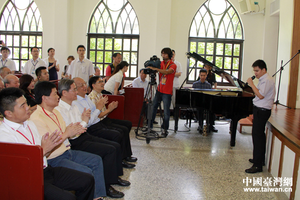 �r�����ɰ��Pϵ����־܊�c��־��һͬ�^��ä�_���л���äУ�Wͯ��������