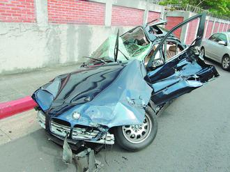 ����Ů�ӂ��ؼ��Ȳ��Σ����{��BMW�I܇�����ܓp��