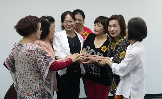 �°l֮�������ֿh�DŮ�F�w�����L����30���˵��й������x�灆���ʹ�������_ý�D��