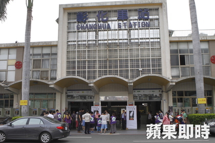 �û��񱊾���c(di��n)ȼ�T������ �͐�(��i)������