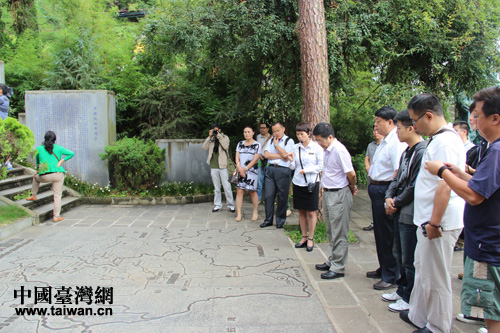 �ɰ�ӛ���˽������������ʾ��D