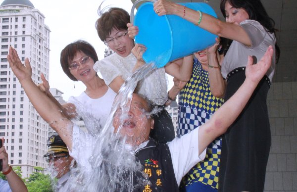 ��־����ɱ�Ͱ����(zh��n)���c�����˘����������档���_ý�D��