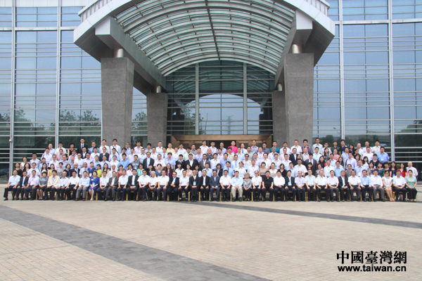 ��(l��i)��?x��n)ɰ����W(xu��)�硢���ɽ猣(zhu��n)�ҌW(xu��)�߹�210���˺�Ӱ����