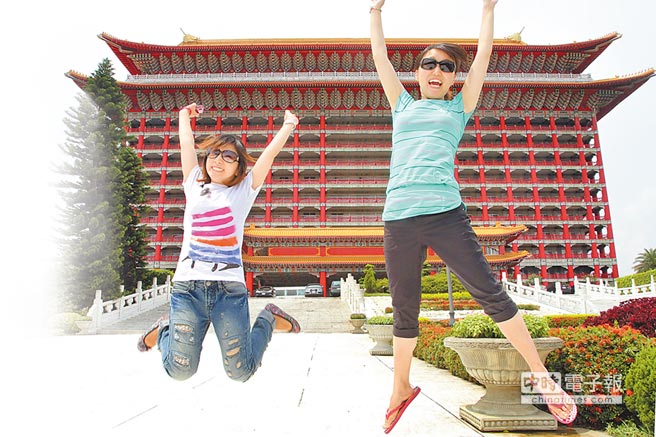 �ı������_�����е�ꑿ͵��Aɽꅢ�^���̲�ס���е�ϲ�������ǰ�S��g��