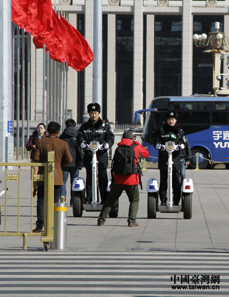 �M�D��ȫ�����fʮ�������Ε��h�_Ļ����Ӱ