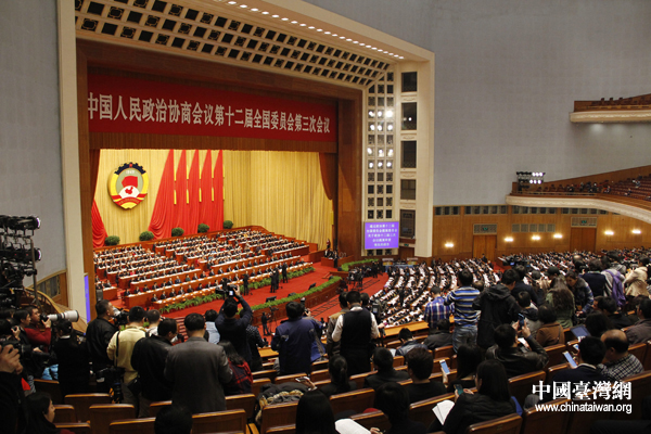 �M�D��ȫ�����f(xi��)ʮ�������Ε�(hu��)�h�ھ��]Ļ