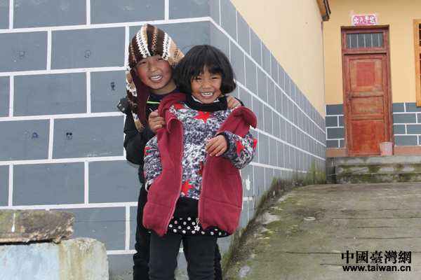 �ڡ��}���ɹȡ�����ˣ�ĺ������R�^ǰ�g�������[�����Ї��_���W ������ �z��