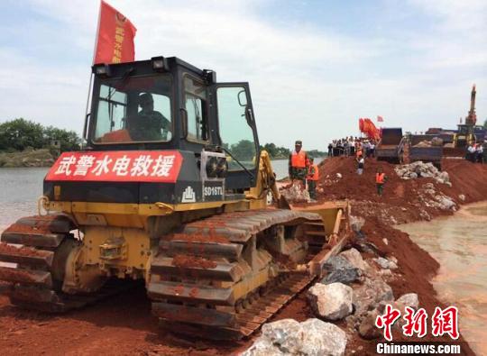 6��24��12��04������۶ꖿh�I�������כQ�ڱ��ɹ��������F����ˮ��F܊���t����չ������ӭ�A�z