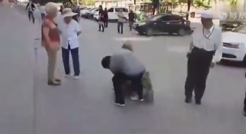 �������ȫ���ݼ� ������ؤ�[�б�����(qi��ng)�а�ѝ