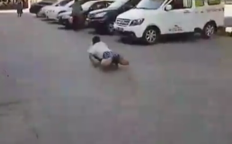 �������ȫ���ݼ� ������ؤ�[�б�����(qi��ng)�а�ѝ