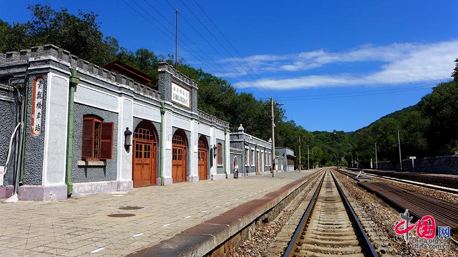 �������܇վ:Ҋ�C�Ї��F·�l(f��)չ�ġ��ʯ��[�M�D]