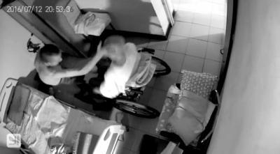 �б�ķŰ����Ѯ���˱���һ�� �O(ji��n)�����´��ˮ���