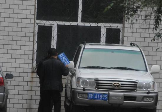 �̸��c�̵ġ�˾�C(j��)���ھ�סС�^(q��)��(n��i)����AB0040܇�Ƹ��Q���M41899܇�ƣ��z܇��̖(h��o)�����̖(h��o)