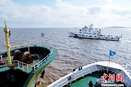 �D���Ԯ�F���������^�������z