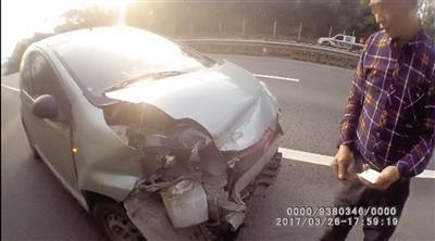  ���µ�С�I܇��