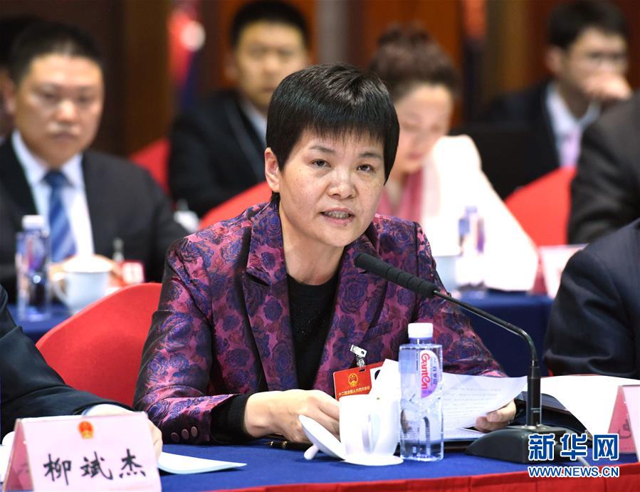 ���ɕ�����1������ί�T���h��һ��һ·��