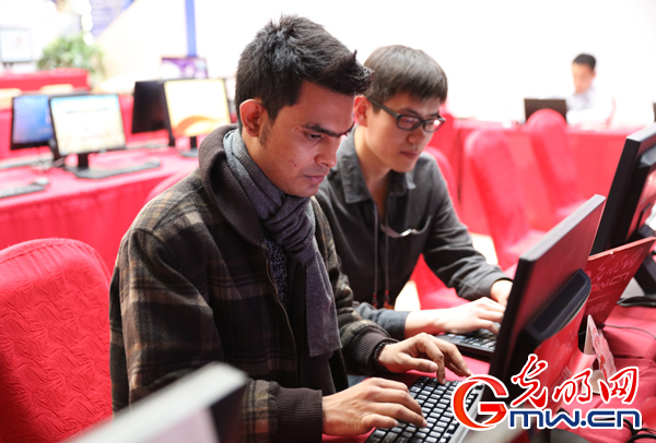 �����W(w��ng)�����A���W(w��ng)ý�ġ��๦���c���Ɍ�����