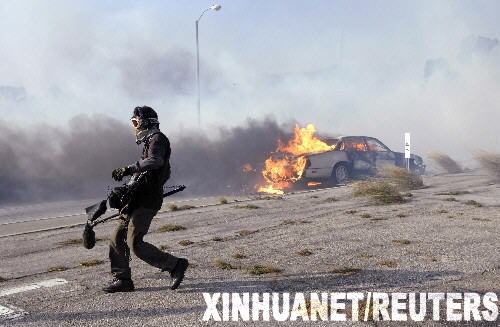 10��21�գ�һ����ӛ���������������၆���R�����؅^(q��)ɽ�ִ��F(xi��n)�����^ȼ����С��܇�����죬���x��ɼ�����ϼs30������R�����؅^(q��)�l(f��)��ɽ�ִ��Ŀǰ���������500Ӣ����ɽ�ֺ͔�(sh��)�������ﱻ������(sh��)���˱��o����ɢ�� ���A��/·͸