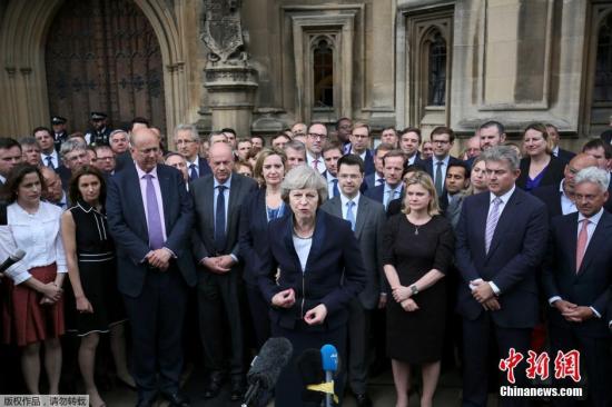 �зГP�P��Ӣ��Ó�W�Y��������÷���D���xȥ���ƌ���10̖ӭ�������ĵڶ���Ů���ˡ�������ɯ��÷�� ����ɯ��÷����60�q���������α����h�I�������������Q�顰�ĳ�Ԫ�ϡ���1997�ꮔ�x�����h�T��2010������΃����󳼡�����������������ɞ��^���Р�����֮��Ӣ���vʷ�ϵڶ�λŮ���ࡣ ����ɯ��÷�Q�����ǳ��s���܉��x�����h�I�䲢������Ӣ�������������t�����ˑB�挦δ����Ŭ���F�Yȫ�w��������ͬ����һ���������õ�Ӣ����