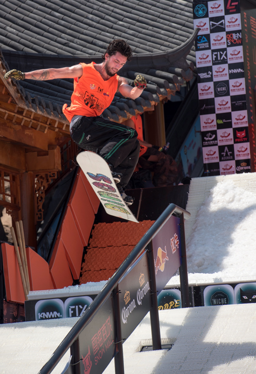 40�ȸߜ��µĻ�ѩِ ��ѩɽ֮�����ļ�ِ�ϲ��_��