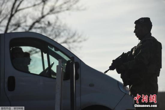 ��(d��ng)?sh��)ؕr(sh��)�g2016��12��22��,����(gu��)Ottmarsheim,��(gu��)�����ڵ·�߅���z���^(gu��)��܇(ch��)�v����(gu��)��(du��)��܇(ch��)���u�ɷ��l(f��)��ȫ�W����ͨ����,���p10�f(w��n)�WԪ��