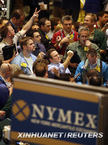 11��7�գ����׆T���������~�s��Ʒ�������ȹ����������������͎�潵��С���A�ڼ��Ј��@�����£�7�ռ~�sָ��ԭ���ڃr΢��0.33��Ԫ�����Ј�ÿͰ96.37��Ԫ�����̓r����P�Є�98.62��Ԫ�vʷ�¸ߡ� ���A��/·͸