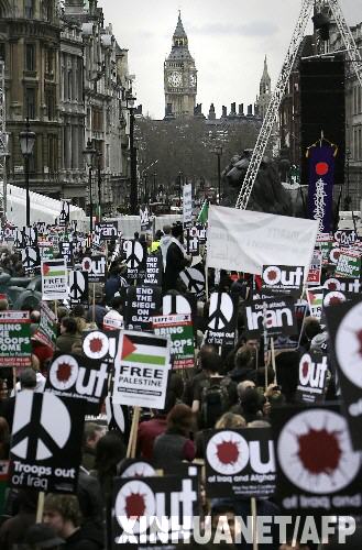 3��15�գ���Ӣ���׶����أ�����(zh��n)���h�߳��h��(hu��)��B���M(j��n)���������ˑ�(zh��n)��(zh��ng)���l(f��)5����o(j��)���ռ�������֮�H��Ӣ����15���e�д�Ҏ(gu��)ģ����(zh��n)���У�Ҫ��Ӣ�������������˺Ͱ�������܊�� ���A��/����